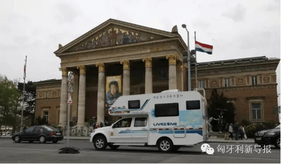 68歲老人張志武再駕覽眾C4房車(chē)環(huán)歐洲