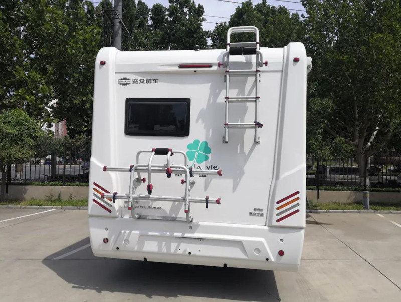 過(guò)幾天沈陽(yáng)特?zé)狒[，這么多房車