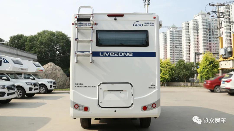 這款房車動力不錯，可以選擇