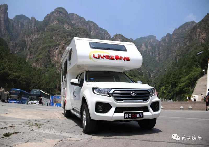 外觀大氣，空間十足的房車(chē)