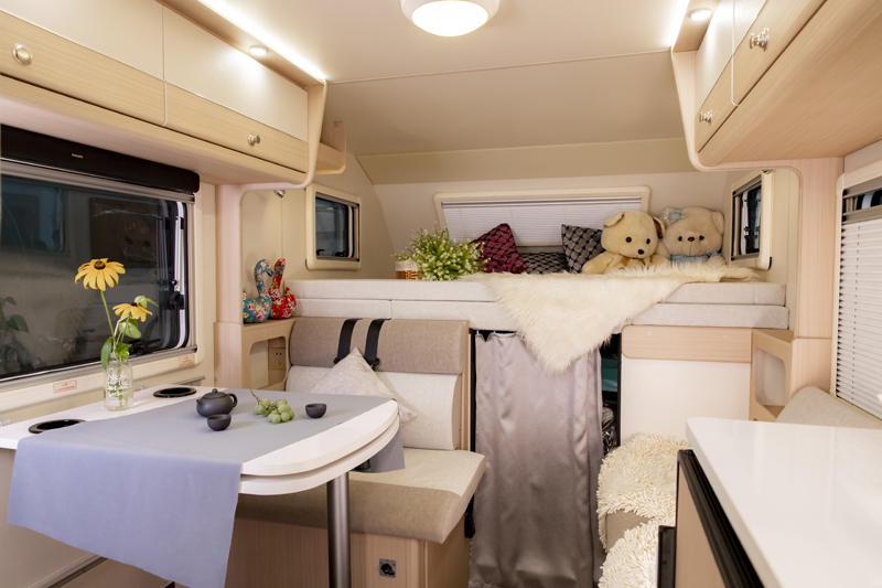 國(guó)六汽油四驅(qū)房車(chē)，還有兩張大床