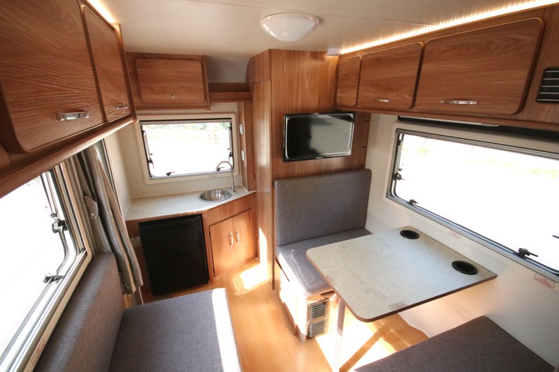 四驅房車選哪款合適？