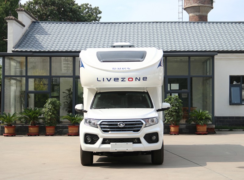 這款六座房車，還是四驅(qū)房車