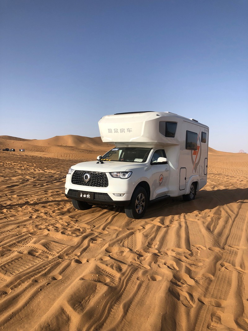 以自由為名，炮響阿拉善