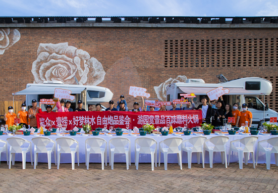 舒適房車生活，你怎么能不羨慕？